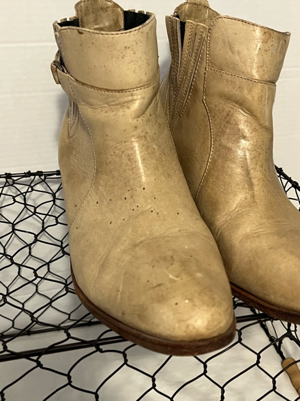 Women's Ankle Boots in Light Beige/Cream sz 9